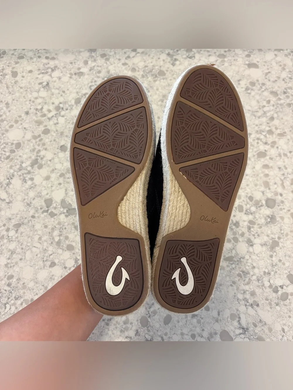 Olukai Women’s kaula pa'a kapa espadrille, Size 9